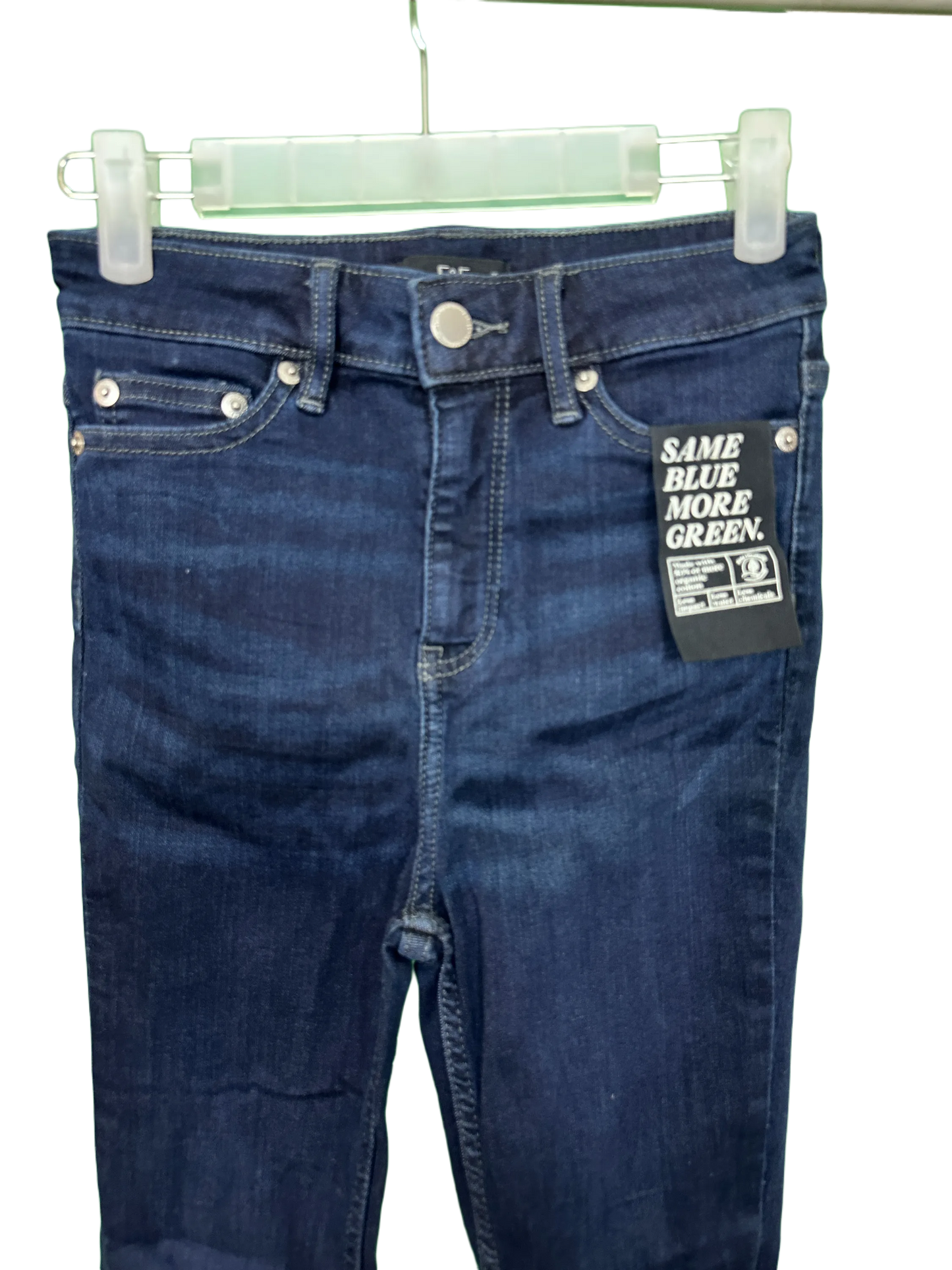 Woman's stretch jeans