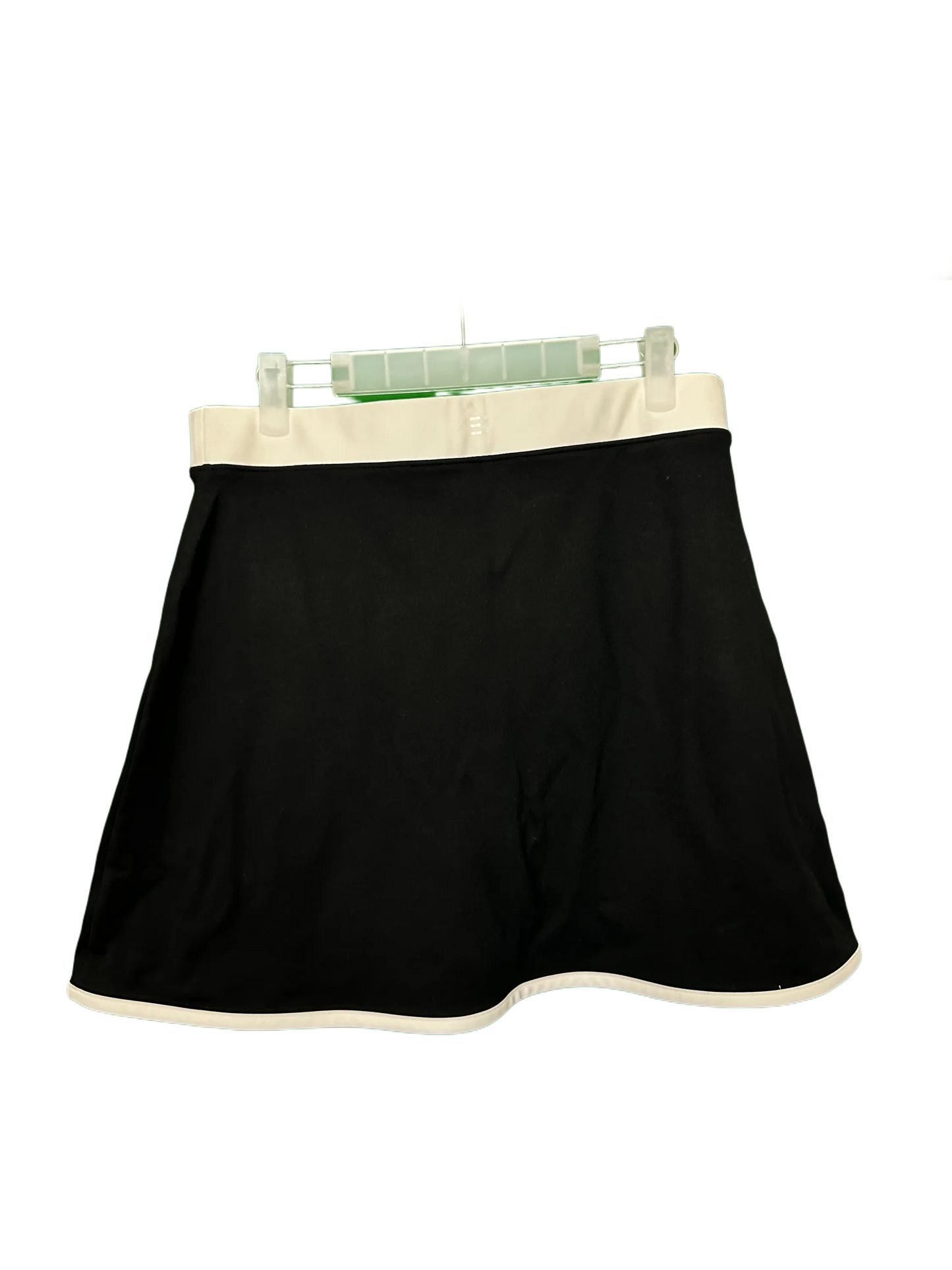 Woman's active sports skirt/shorts