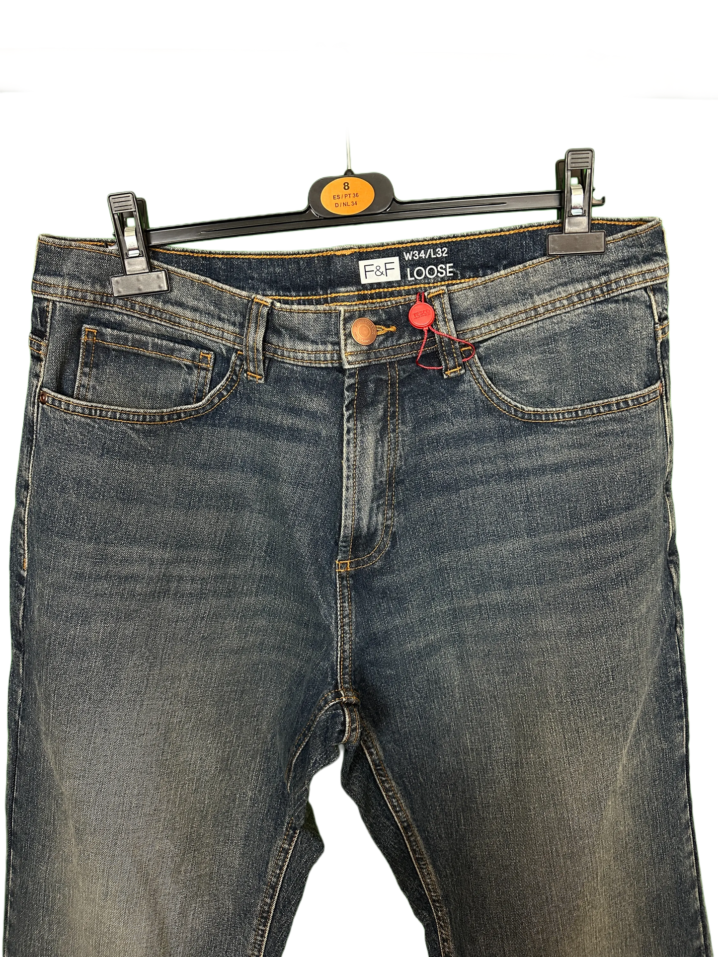 Men's Jean's Size Waist 34" Leg 32"