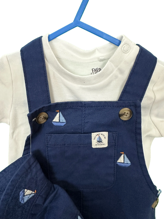 Baby boys short dungeree's , t-shirt and sun hat set