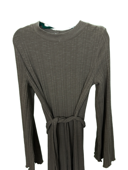 Womans long sleeved ribbed dress