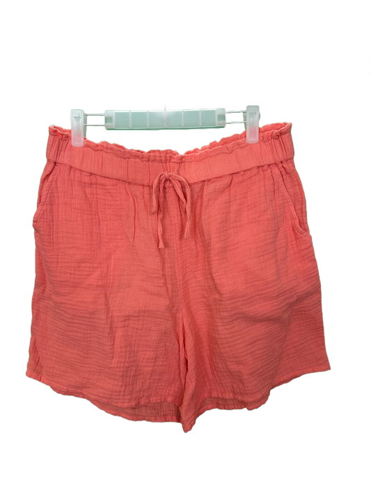 Woman's shorts