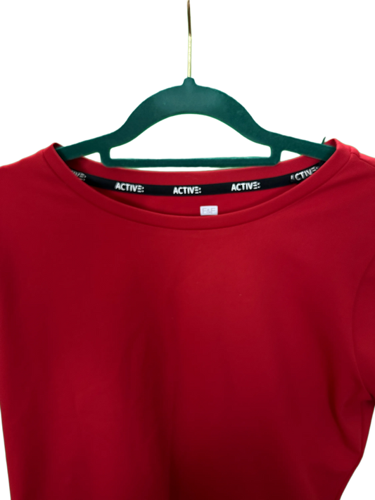 Woman's short sleeved active wear top