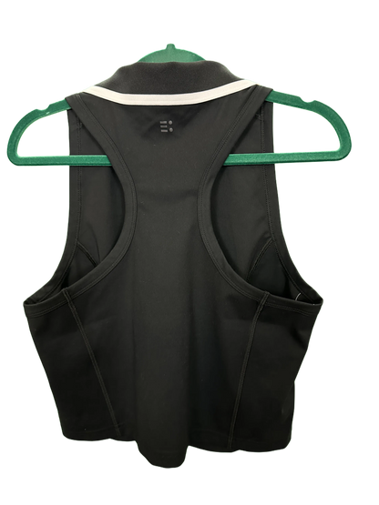 Woman's active sleeveless top with collar
