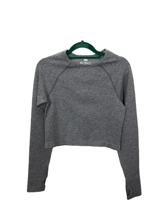 Woman's active top with thumb holes