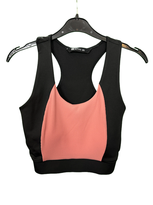 Woman's active wear cropped top