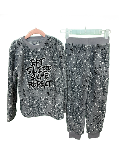 Boy's Fleece PJ's Age 5/6yrs
