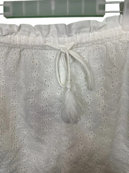 Woman's Lined Broderie anglaise  Beach Short's Size 12