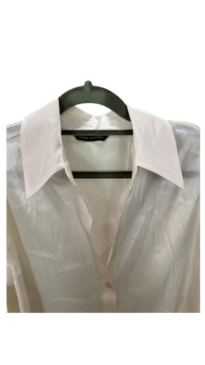 Womans longsleeved blouse